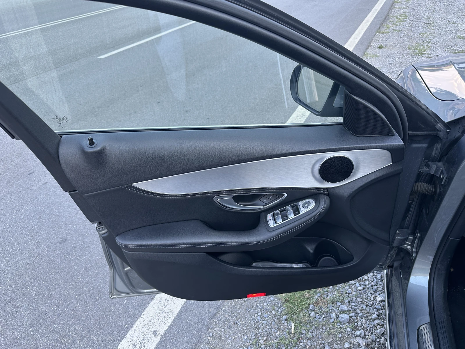 Mercedes-Benz C 220 d, снимка 10 - Автомобили и джипове - 56316202