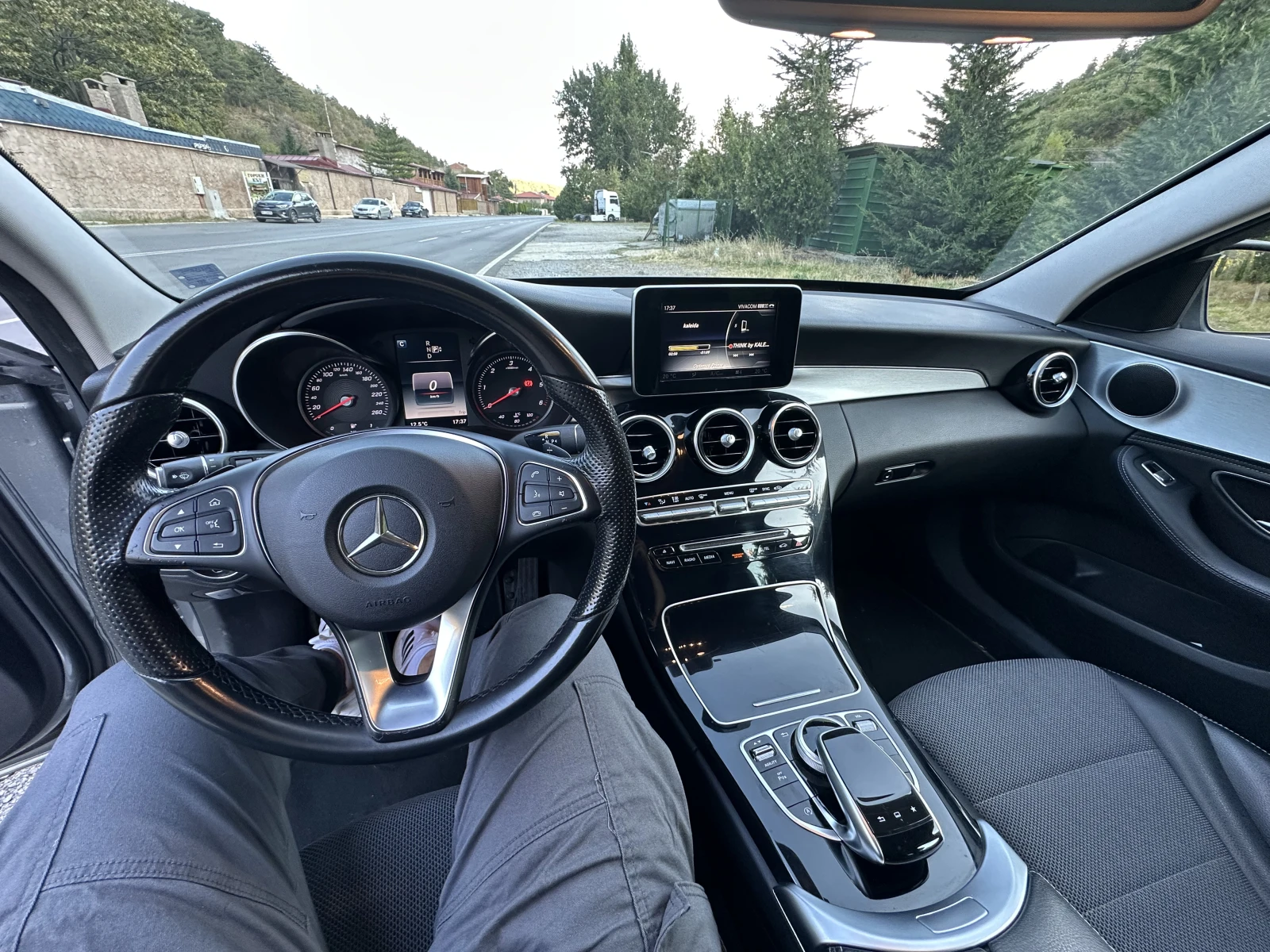 Mercedes-Benz C 220 d, снимка 11 - Автомобили и джипове - 56316202