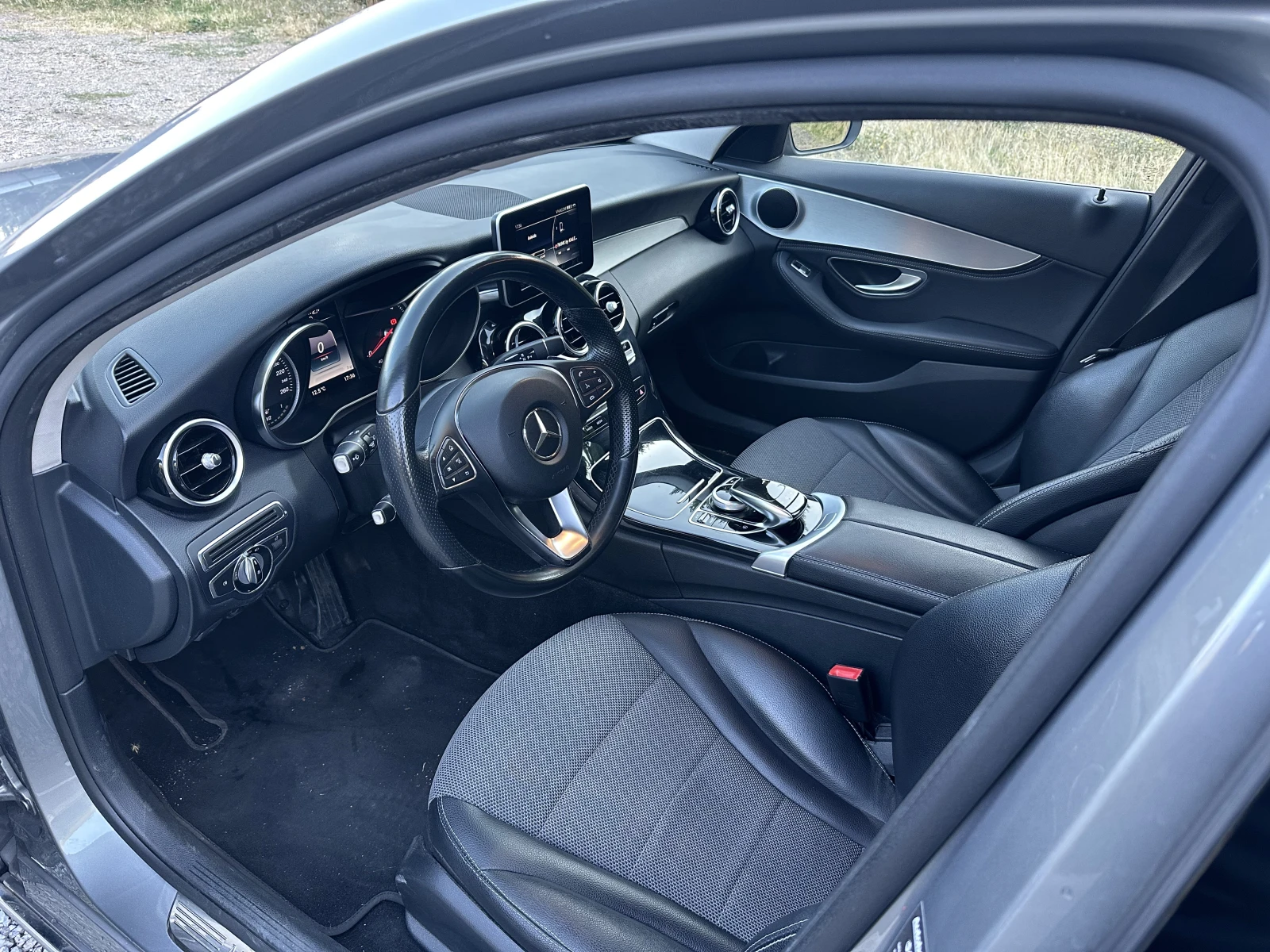 Mercedes-Benz C 220 d, снимка 9 - Автомобили и джипове - 56316202