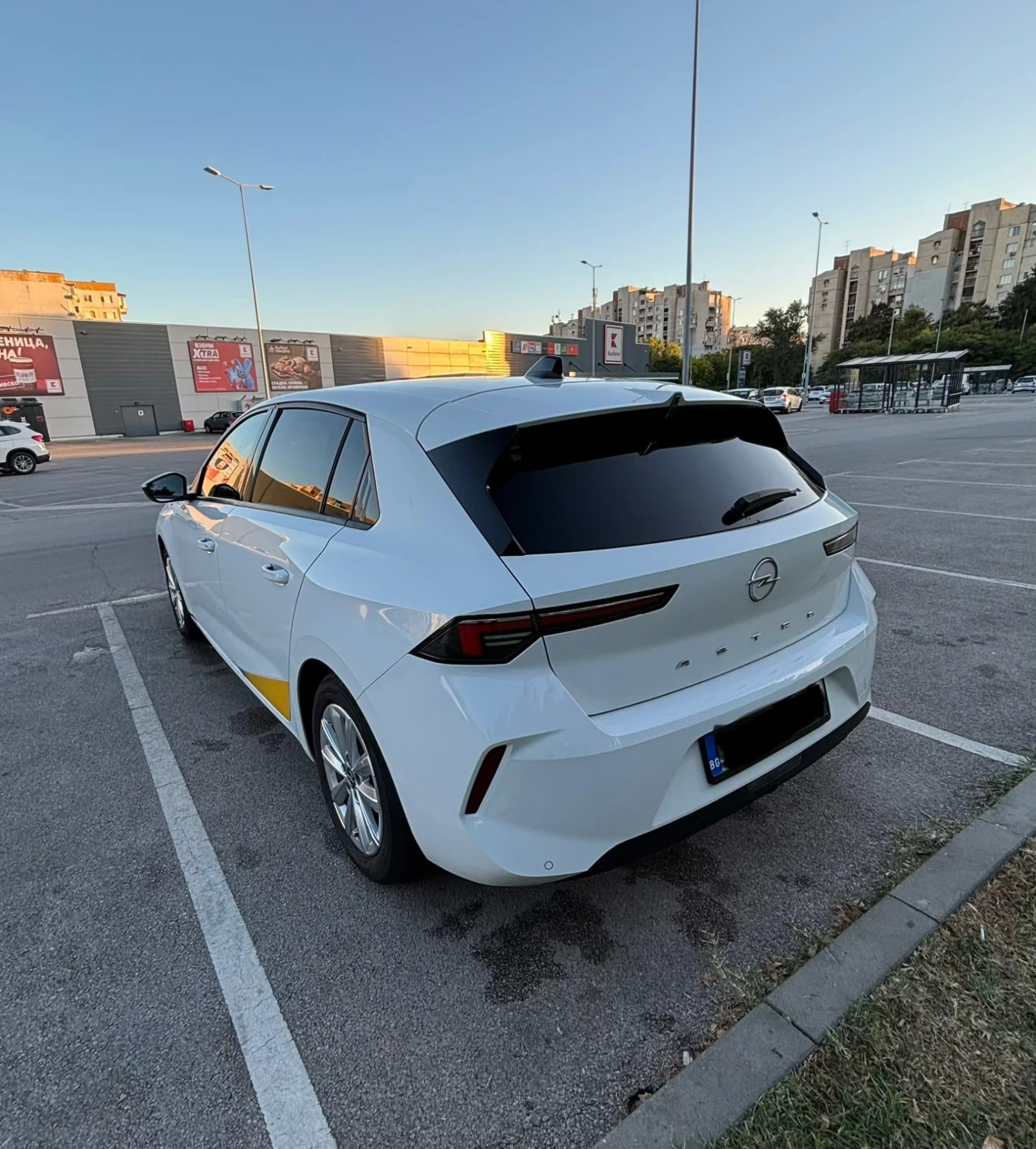 Opel Astra L   1.5  дизел, снимка 5 - Автомобили и джипове - 56340585