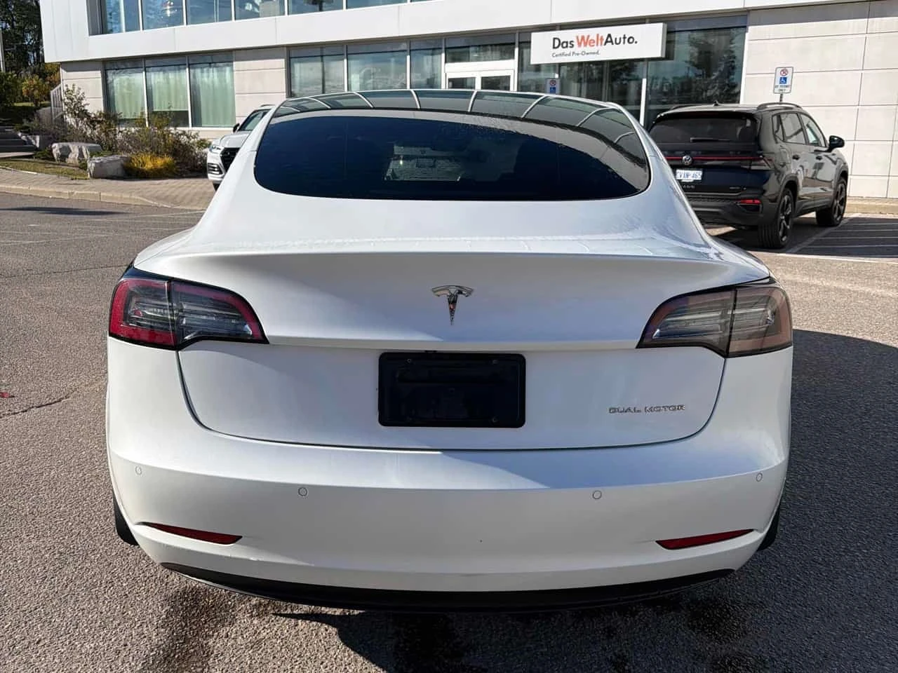 Tesla Model 3 * Long Range * CARFAX * ����� �� ����������� | Mobile.bg � ����������� 4