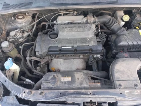 Kia Sportage 2.0 16V, снимка 12