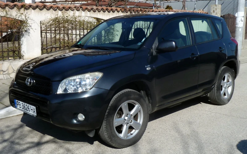 Toyota Rav4, снимка 1 - Автомобили и джипове - 49255246