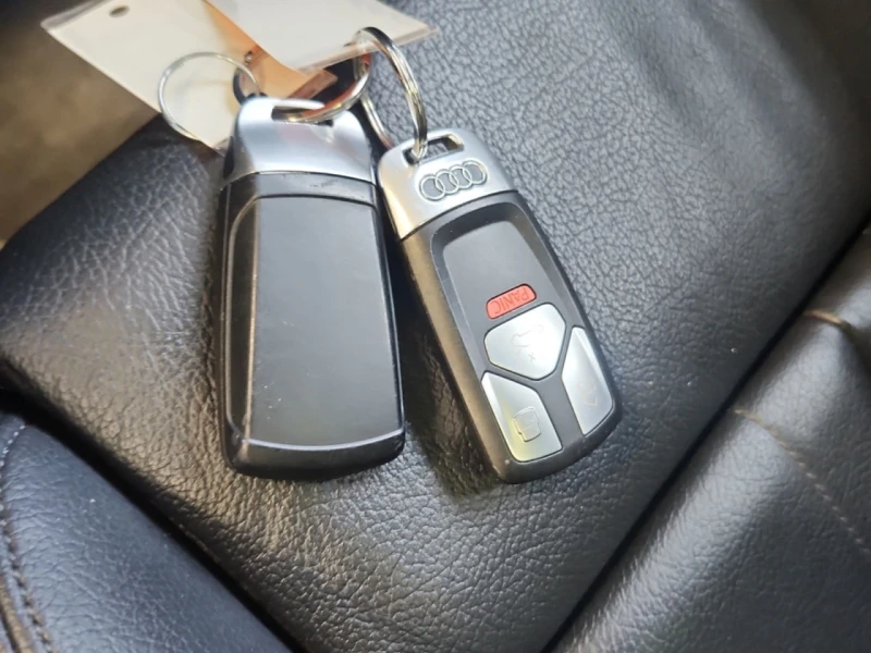 Audi Q5 Technik* Sline* B&O* Distr* Digital* 360* Пано* , снимка 9 - Автомобили и джипове - 52318026