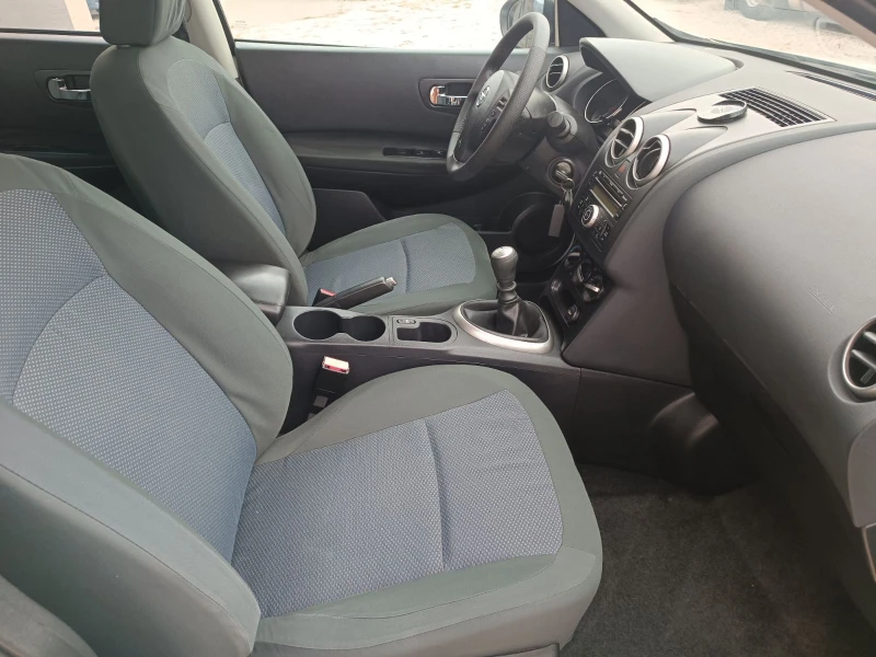 Nissan Qashqai 1.5 dCi ПРОДАДЕНО, снимка 10 - Автомобили и джипове - 51866156