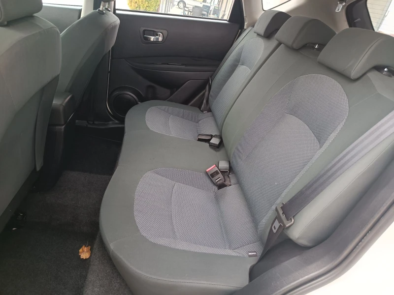 Nissan Qashqai 1.5 dCi ПРОДАДЕНО, снимка 11 - Автомобили и джипове - 51866156