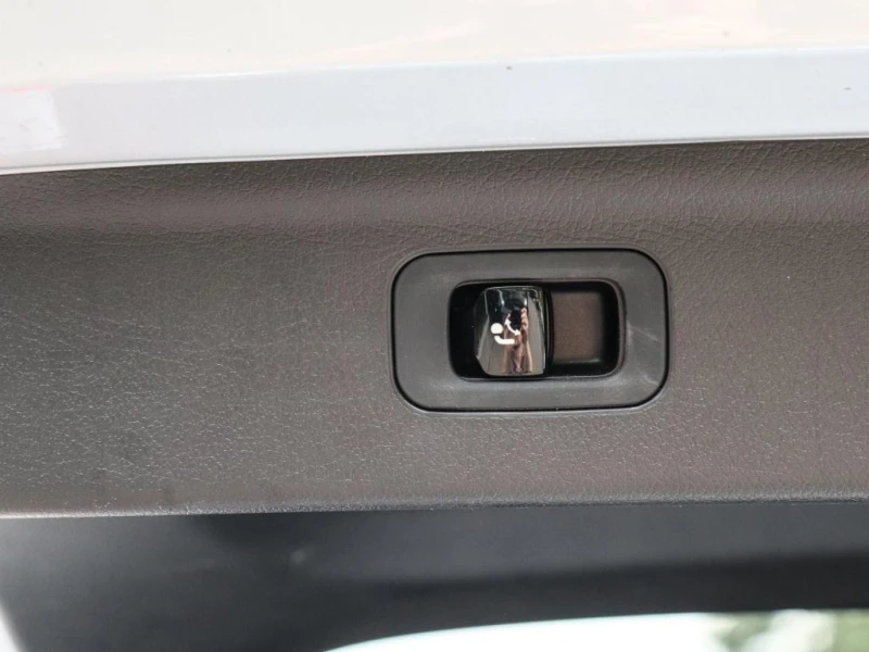 Mercedes-Benz EQE 350 SUV/AMG/4-MATIC/NIGHT/PANO/BURMESTER/360/, снимка 16 - Автомобили и джипове - 52073028