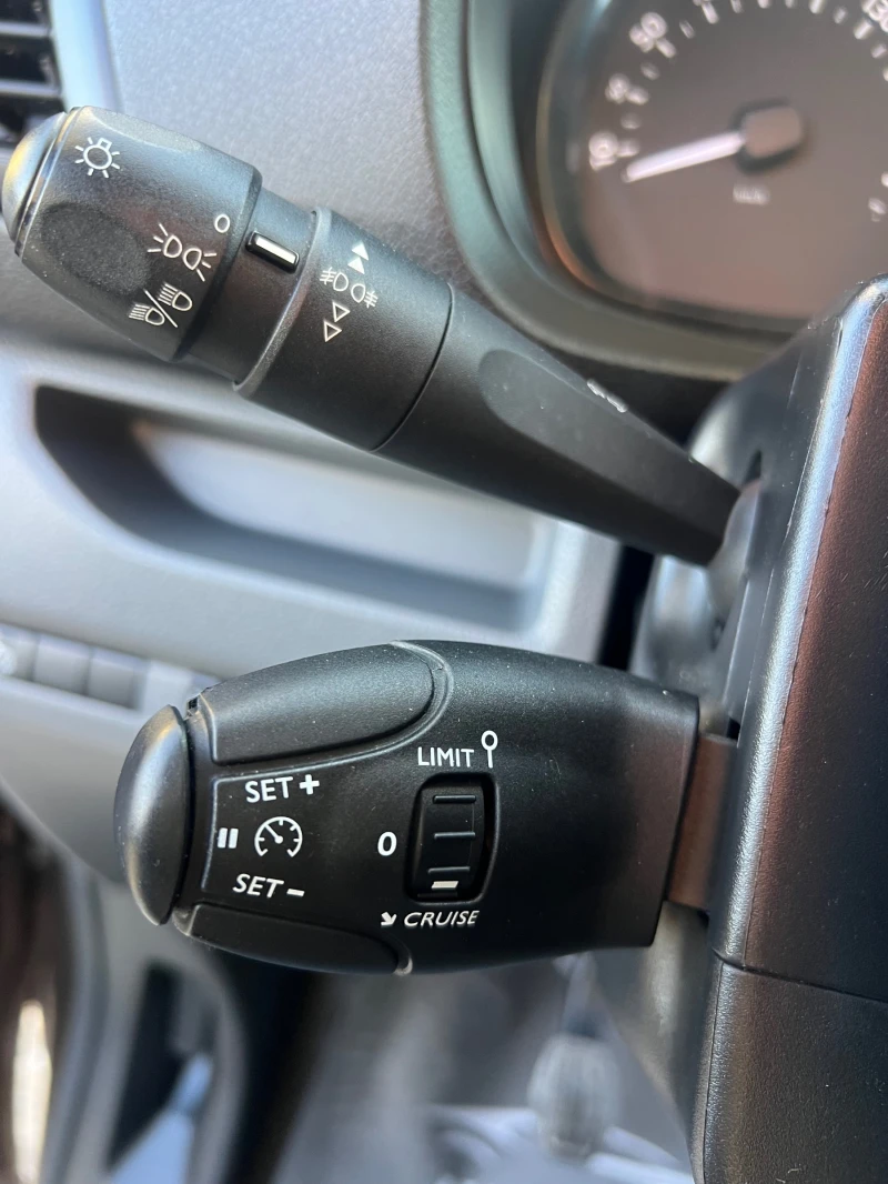 Citroen Spacetourer 2.0 BlueHDI 4+ 1, снимка 14 - Автомобили и джипове - 52423654