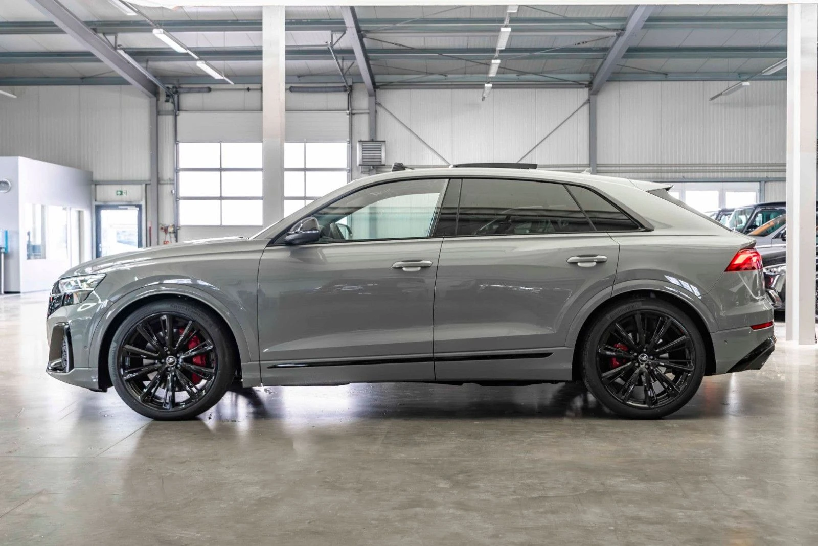 Audi SQ8 QUATTRO NAVI PANO HEAD UP 360 CAMERA  - изображение 2