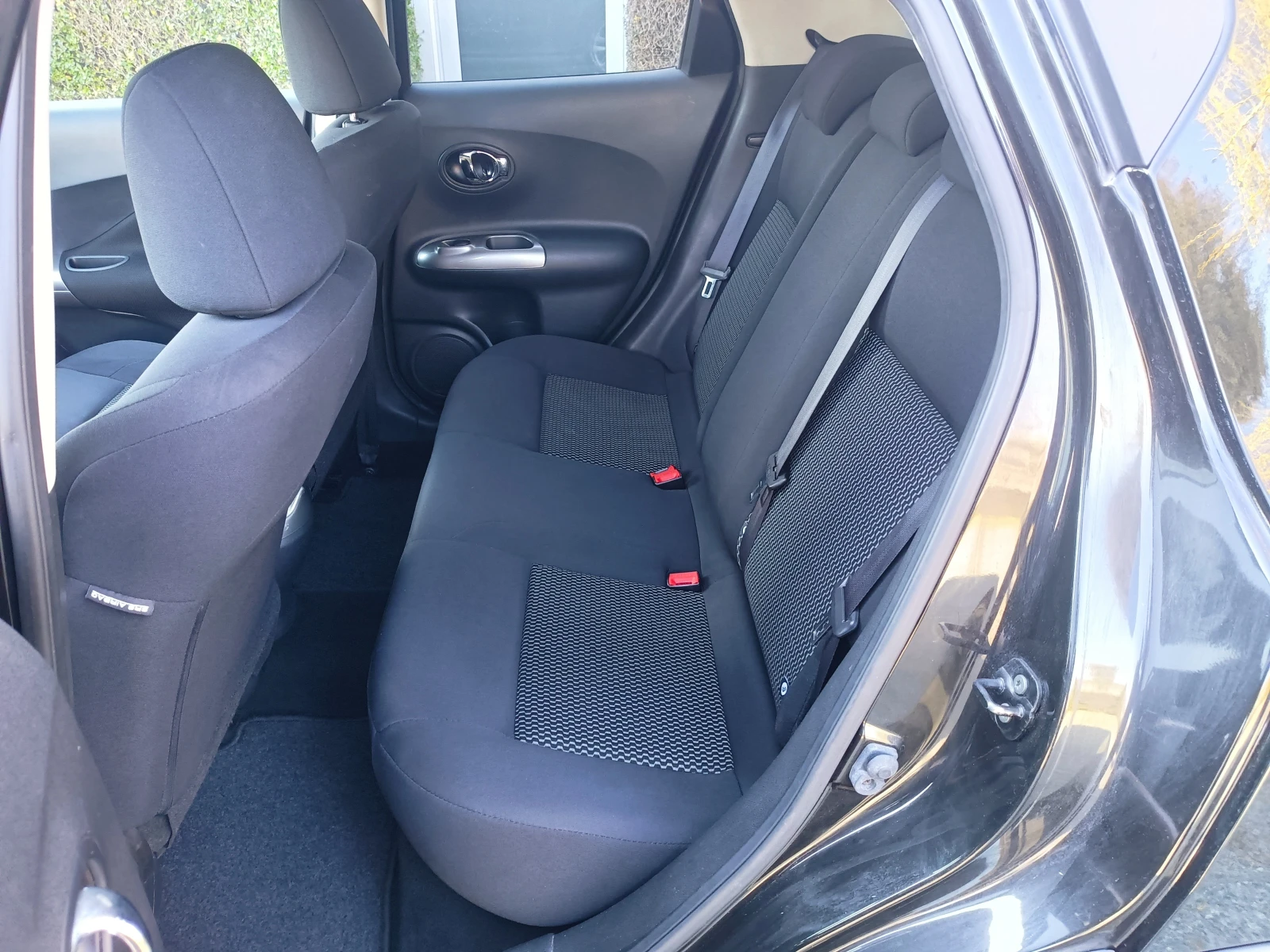 Nissan Juke 1.5DCI, снимка 10 - Автомобили и джипове - 53911878