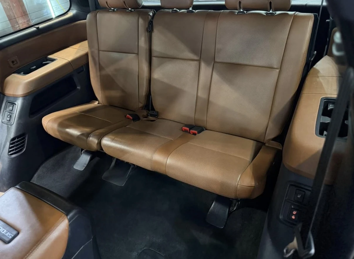 Toyota Sequoia PLATINUM * 4WD * 7 МЕСТА * CARFAX * , снимка 10 - Автомобили и джипове - 54144872