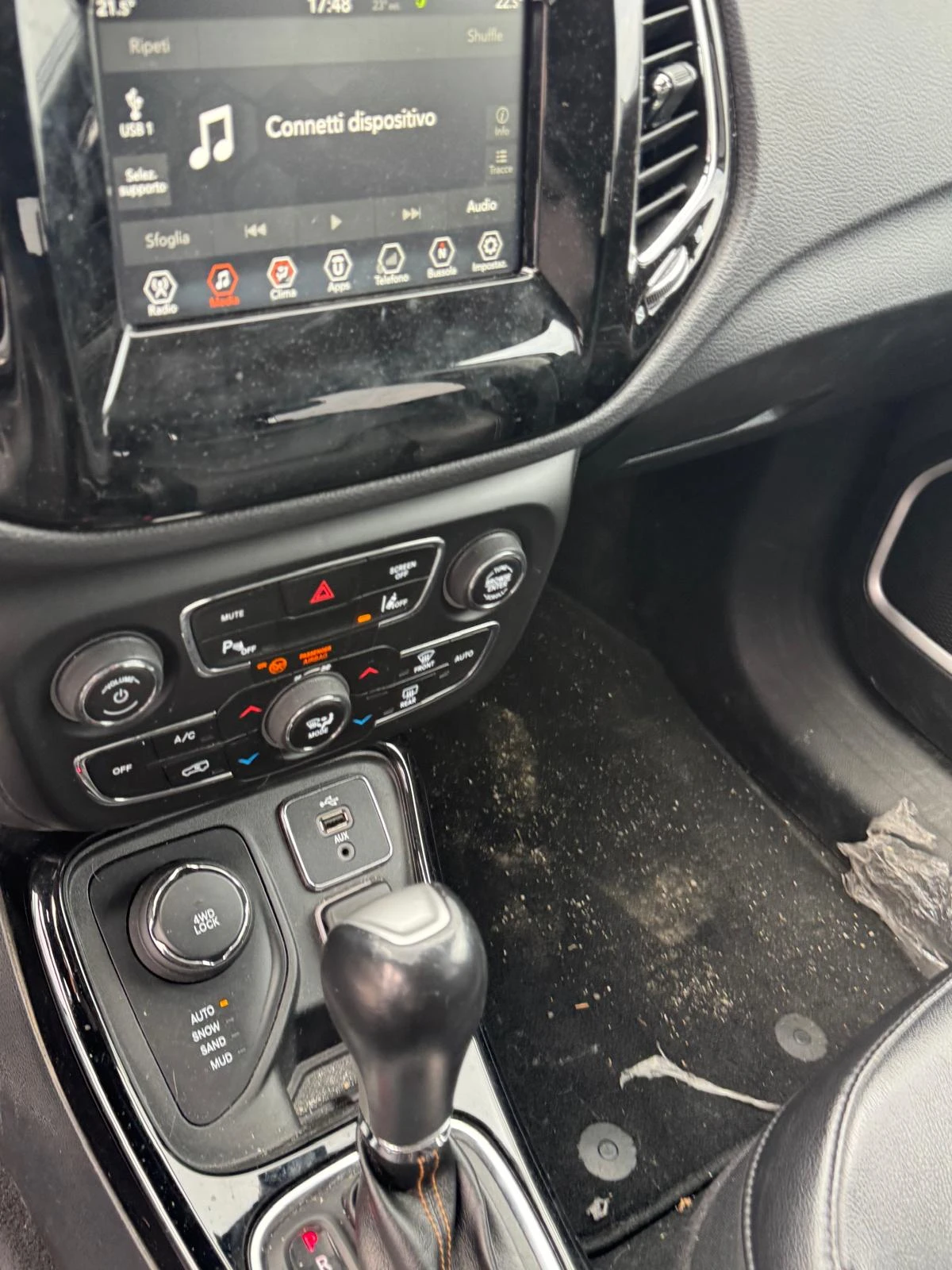 Jeep Compass 4x4 Limited, снимка 8 - Автомобили и джипове - 54795346
