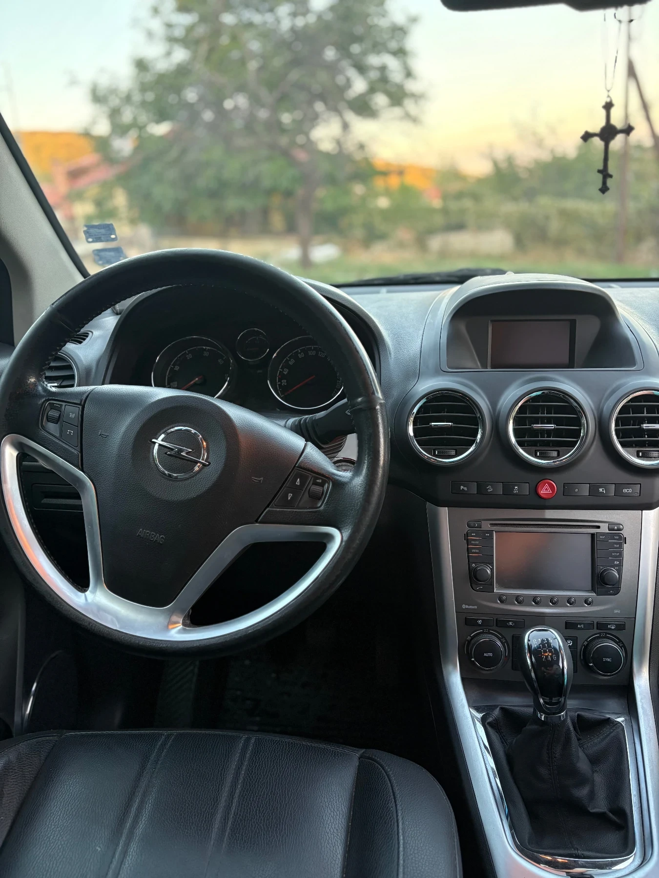 Opel Antara, снимка 3 - Автомобили и джипове - 54863548