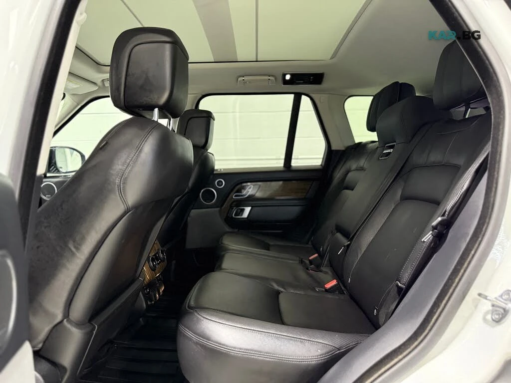 Land Rover Range rover HUD * 360 * АвтоКредит * (ЦЕНА ДО БГ), снимка 13 - Автомобили и джипове - 56121592