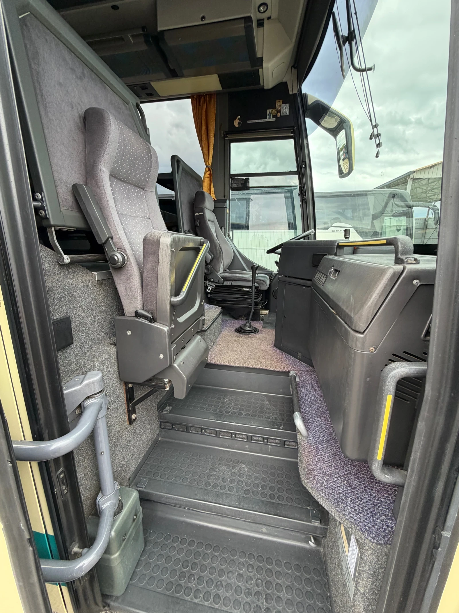 Setra S 315GTHD 6скорости - изображение 9