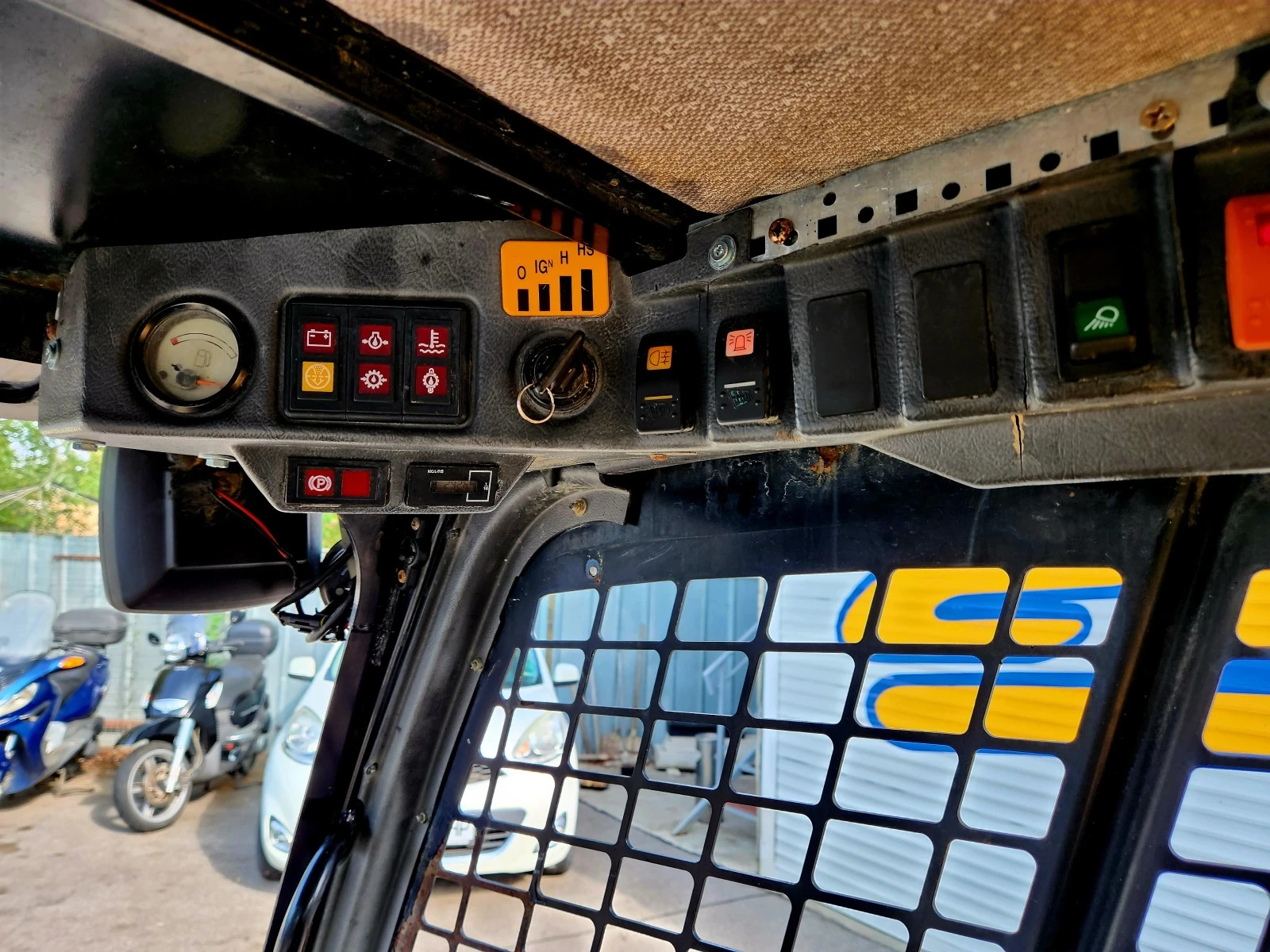    JCB 180THF | Mobile.bg   13