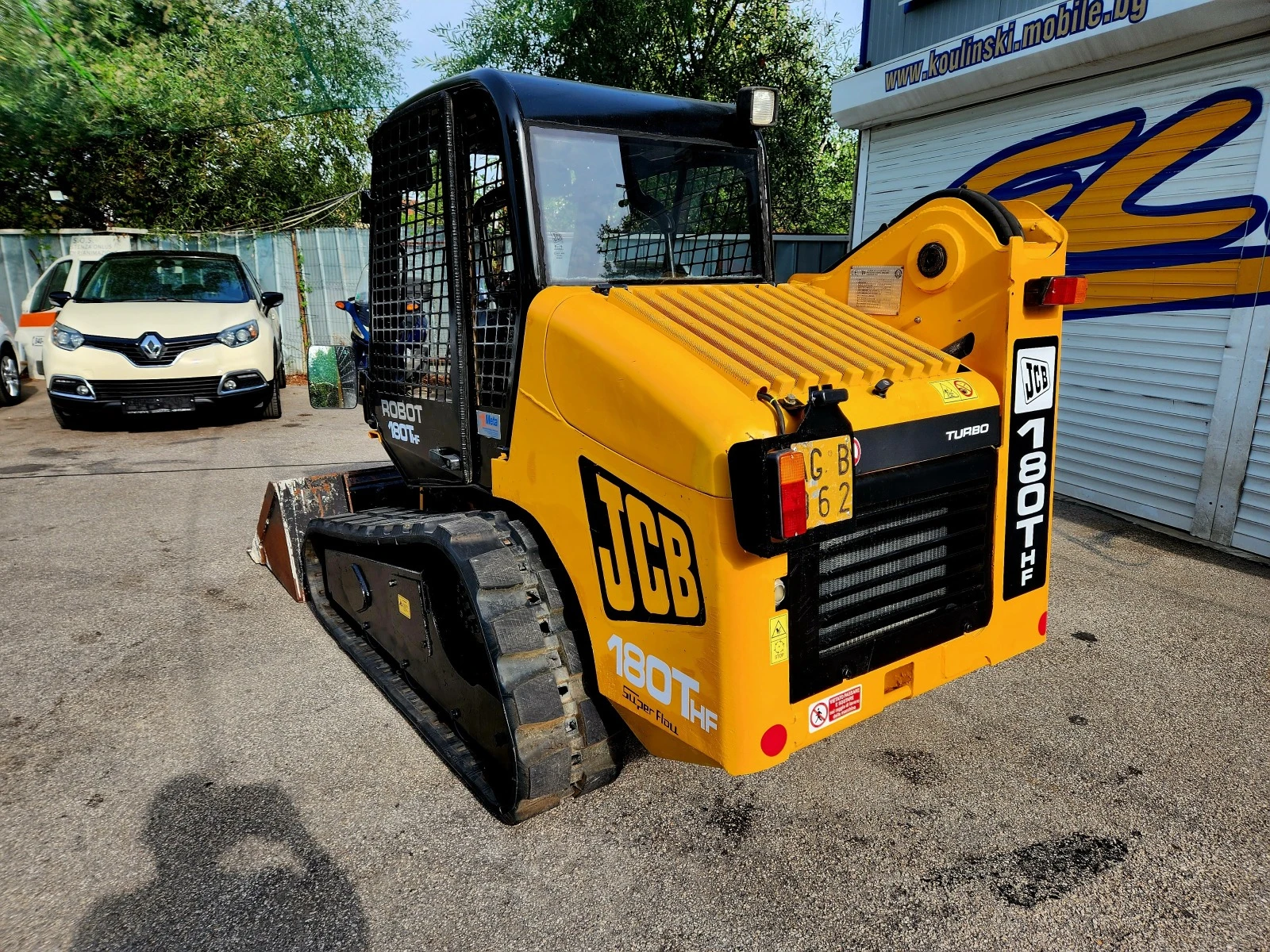 Мини челни товарачи JCB 180THF - изображение 8