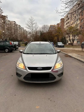 Ford Focus 1.6i Бензин/Парктроник/Климатик/100 к.с., снимка 9