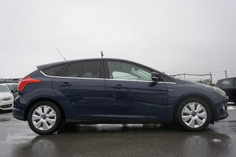 Ford Focus 1.0/перфектно състояние, снимка 8 - Автомобили и джипове - 48352165