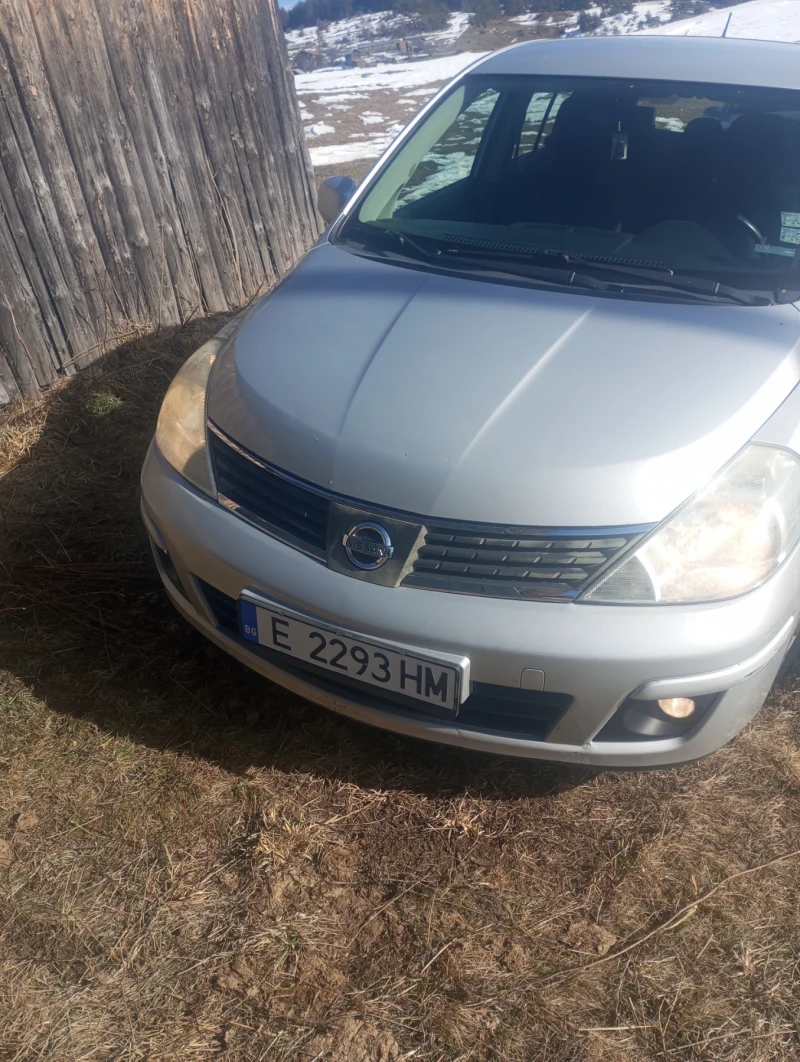 Nissan Tiida, снимка 12 - Автомобили и джипове - 48727479