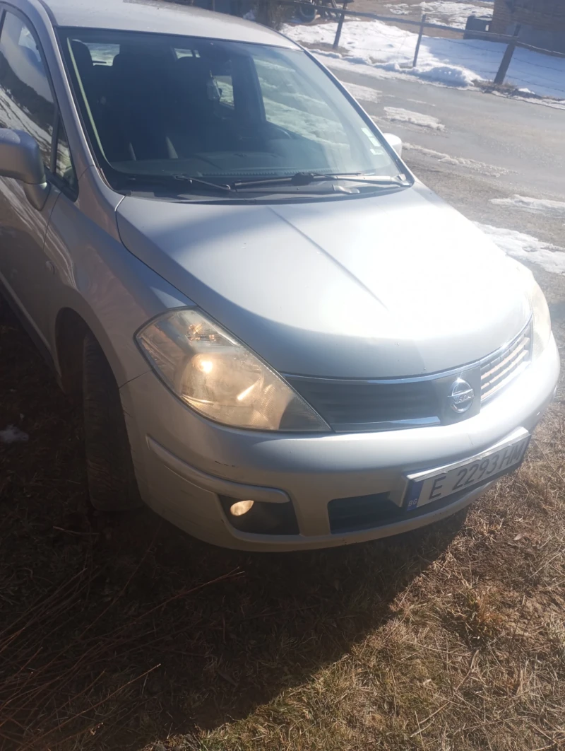 Nissan Tiida, снимка 13 - Автомобили и джипове - 48727479