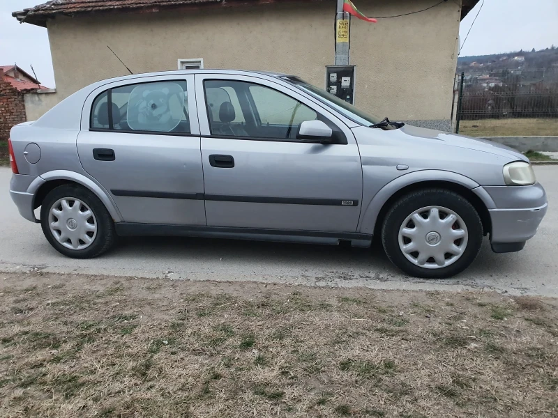 Opel Astra 1.8i бензин, снимка 3 - Автомобили и джипове - 49033561