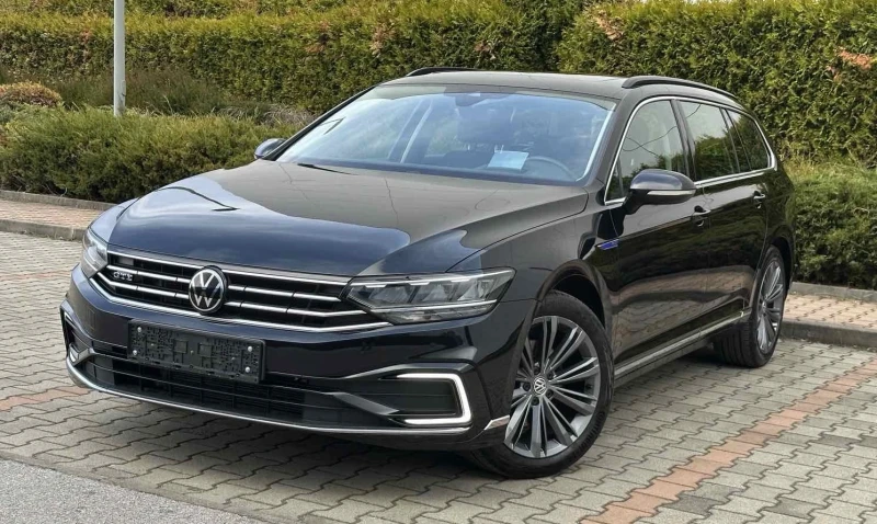 VW Passat High, 1.4 TSI PHEV GTE Hybrid 218 HP, KAMERA, PANO, снимка 2 - Автомобили и джипове - 49507157