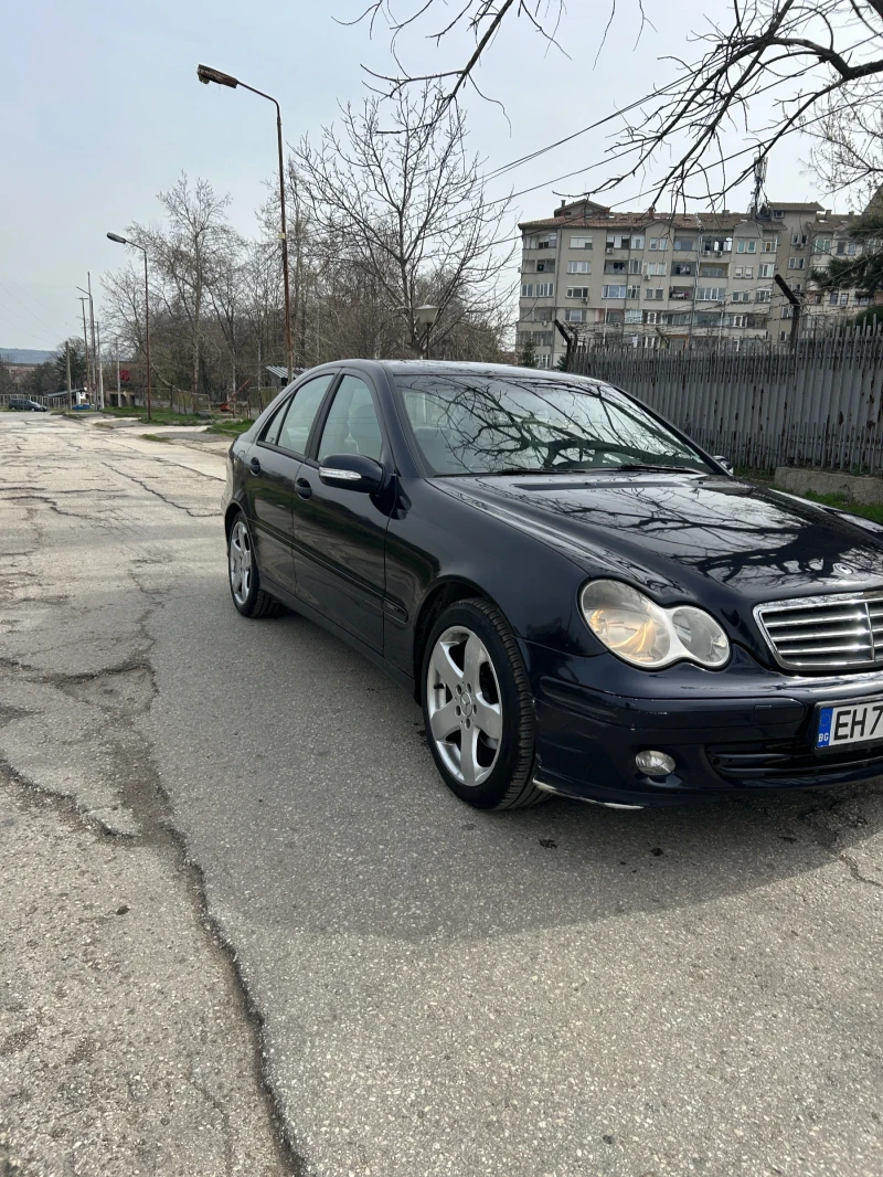 Mercedes-Benz C 220, снимка 7 - Автомобили и джипове - 49604098