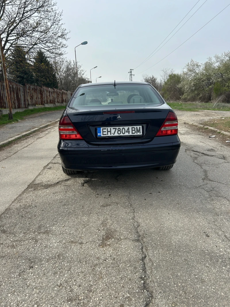 Mercedes-Benz C 220, снимка 5 - Автомобили и джипове - 49604098