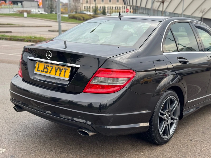 Mercedes-Benz C 320, снимка 5 - Автомобили и джипове - 52373825