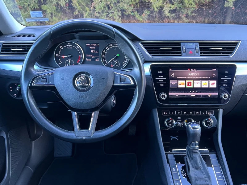 Skoda Superb 2.0 4x4 DSG ЕУРАТЕК, снимка 11 - Автомобили и джипове - 52831577