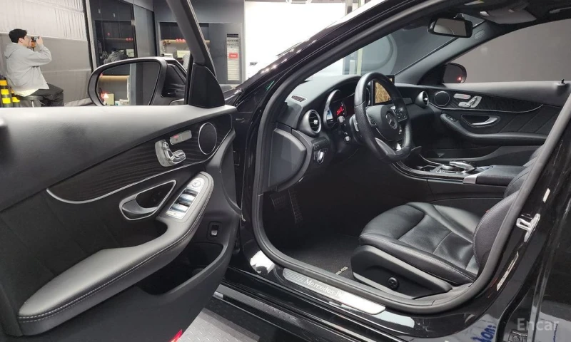 Mercedes-Benz C 200, снимка 10 - Автомобили и джипове - 52940738