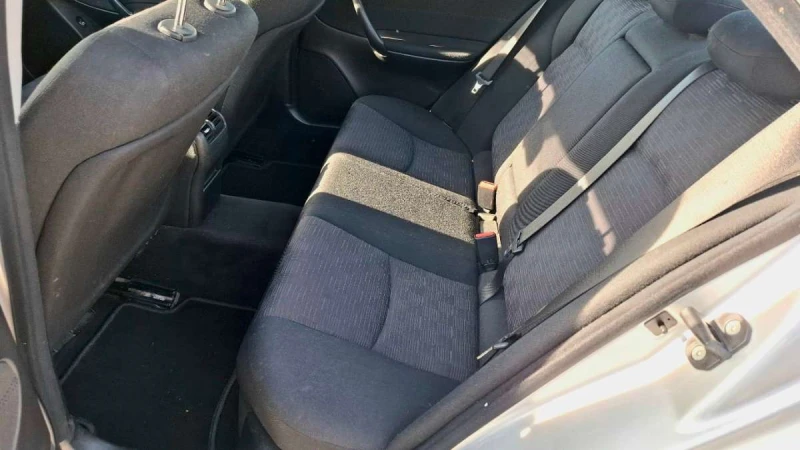 Mercedes-Benz C 220 2.2цди, снимка 10 - Автомобили и джипове - 53581333