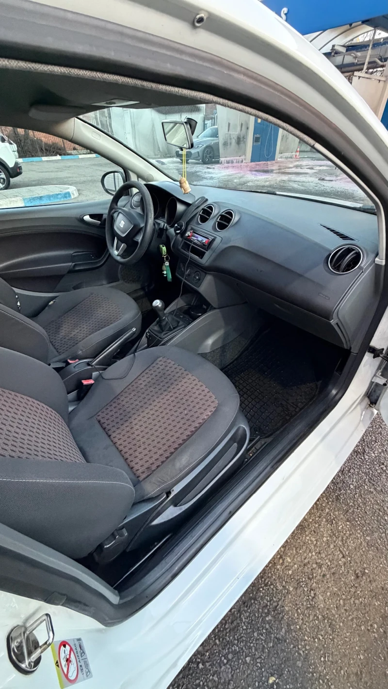 Seat Ibiza, снимка 7 - Автомобили и джипове - 53459947