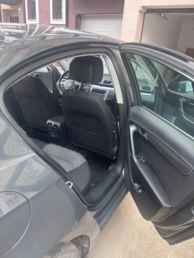 VW Passat В 7, снимка 7 - Автомобили и джипове - 53500094