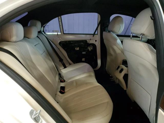 Mercedes-Benz E 300 4MATIC, снимка 10 - Автомобили и джипове - 48677937