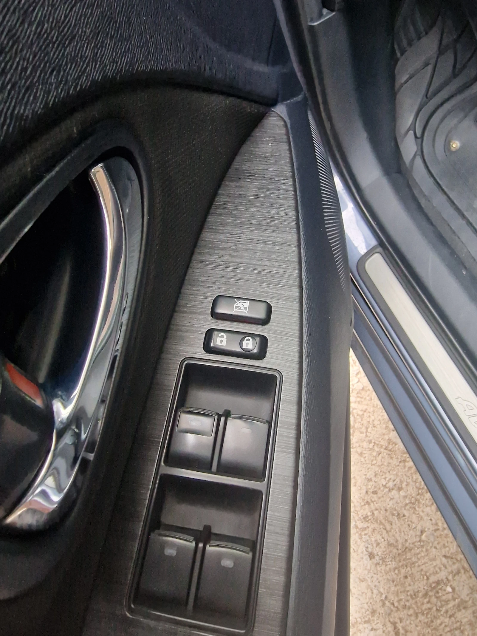 Toyota Avensis D-CAT * KEYLESS * C���R�  | Mobile.bg � ����������� 13