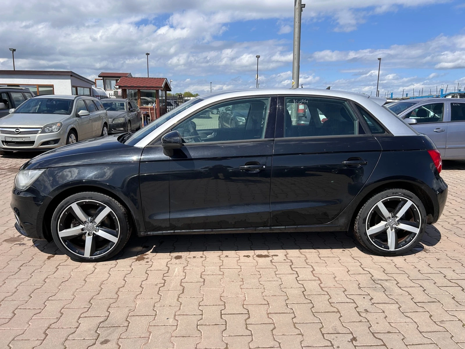 Audi A1 1.6TDI NAVI EURO 5 ЛИЗИНГ - изображение 9