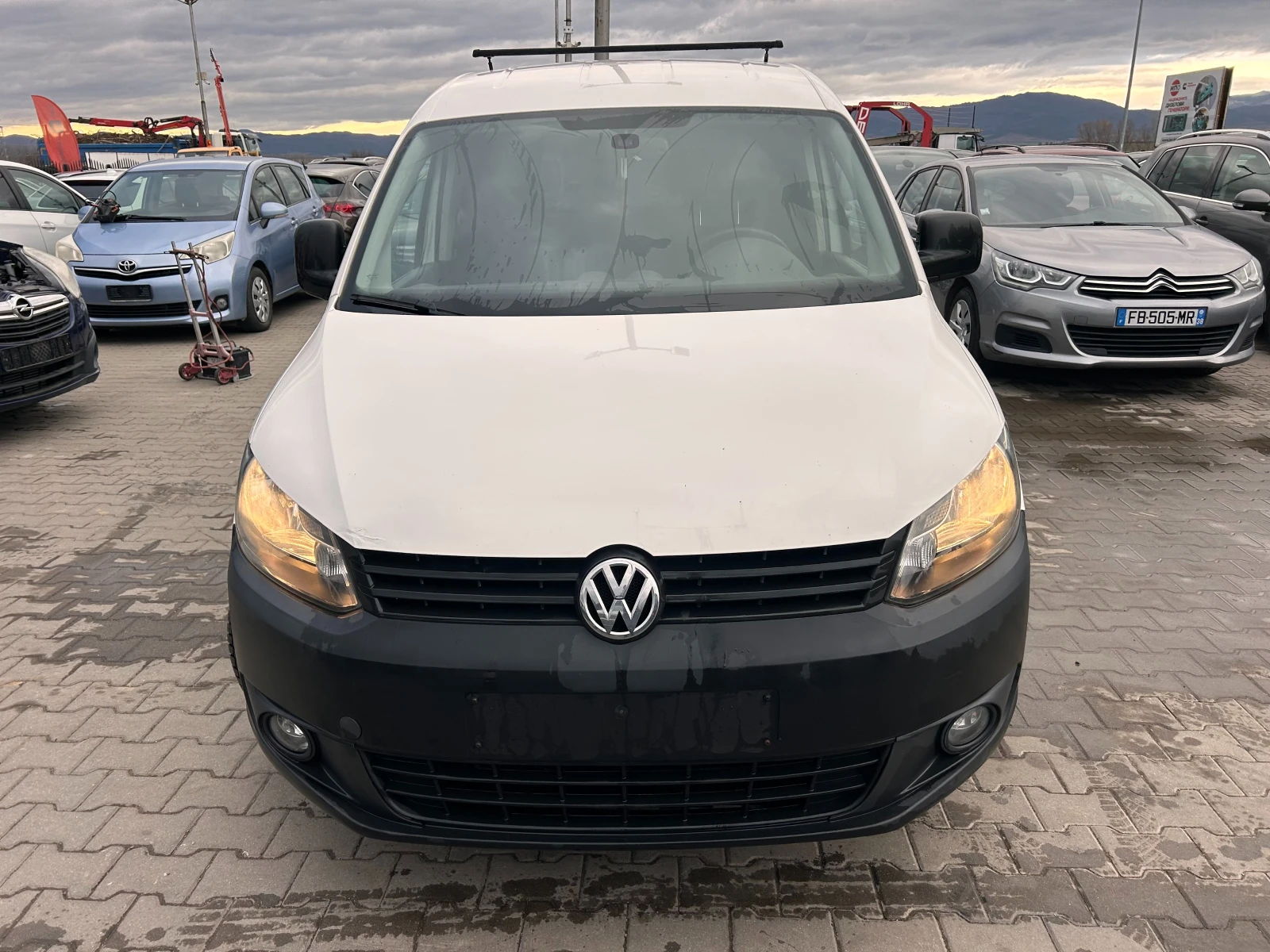 VW Caddy 1.6TDI EURO 5 - изображение 3