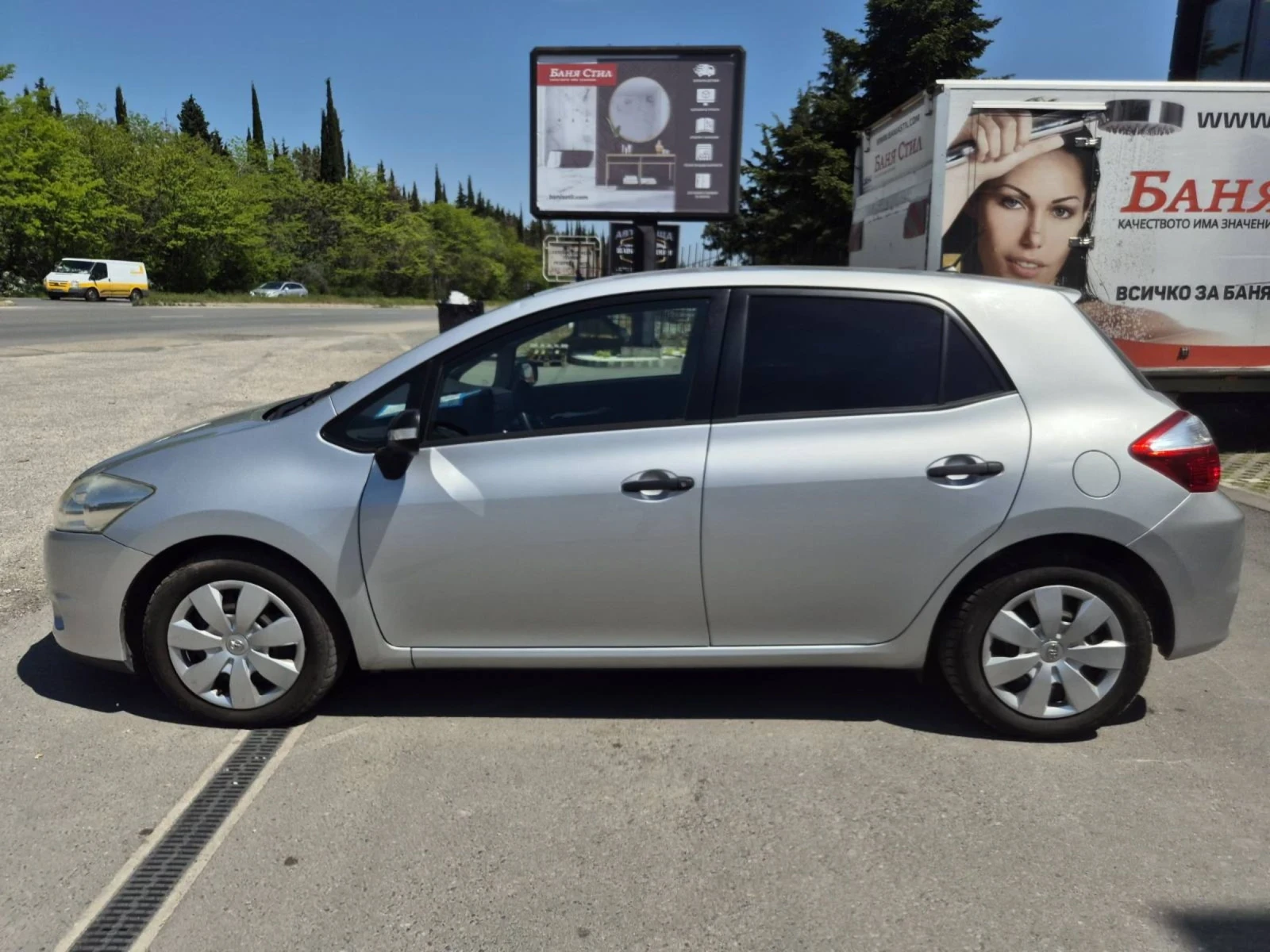 Toyota Auris 1, 3 benzin 4 cilindara 99 hp - изображение 5