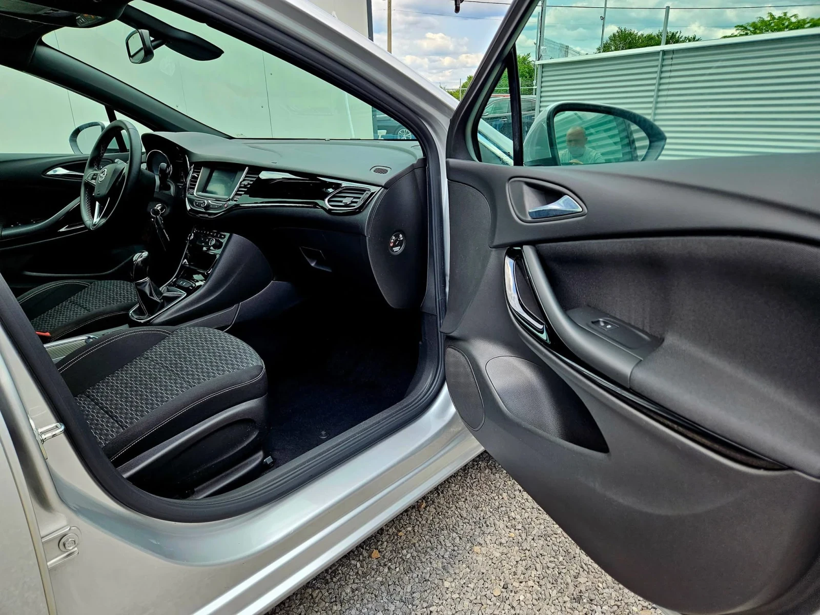 Opel Astra 1 4 i - ФАБР. ГАЗ - изображение 8