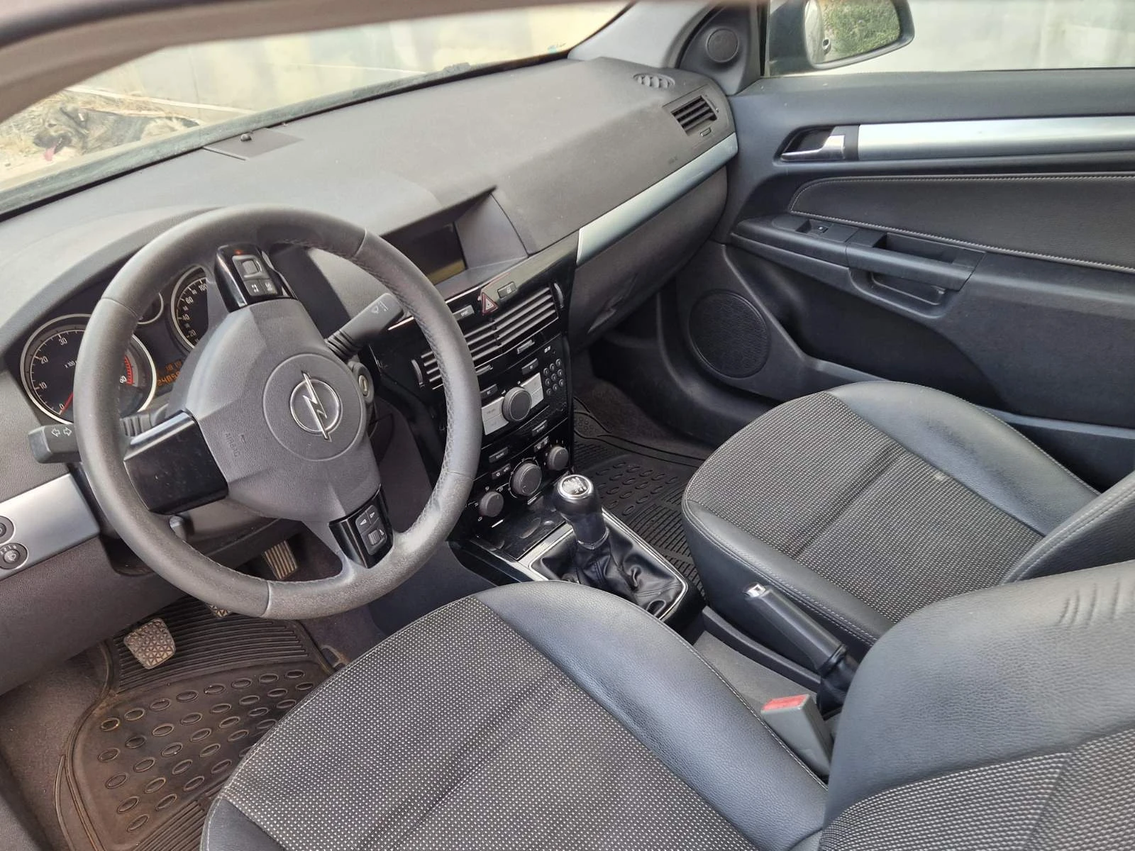 Opel Astra 1.7 CDTI GTC - изображение 6