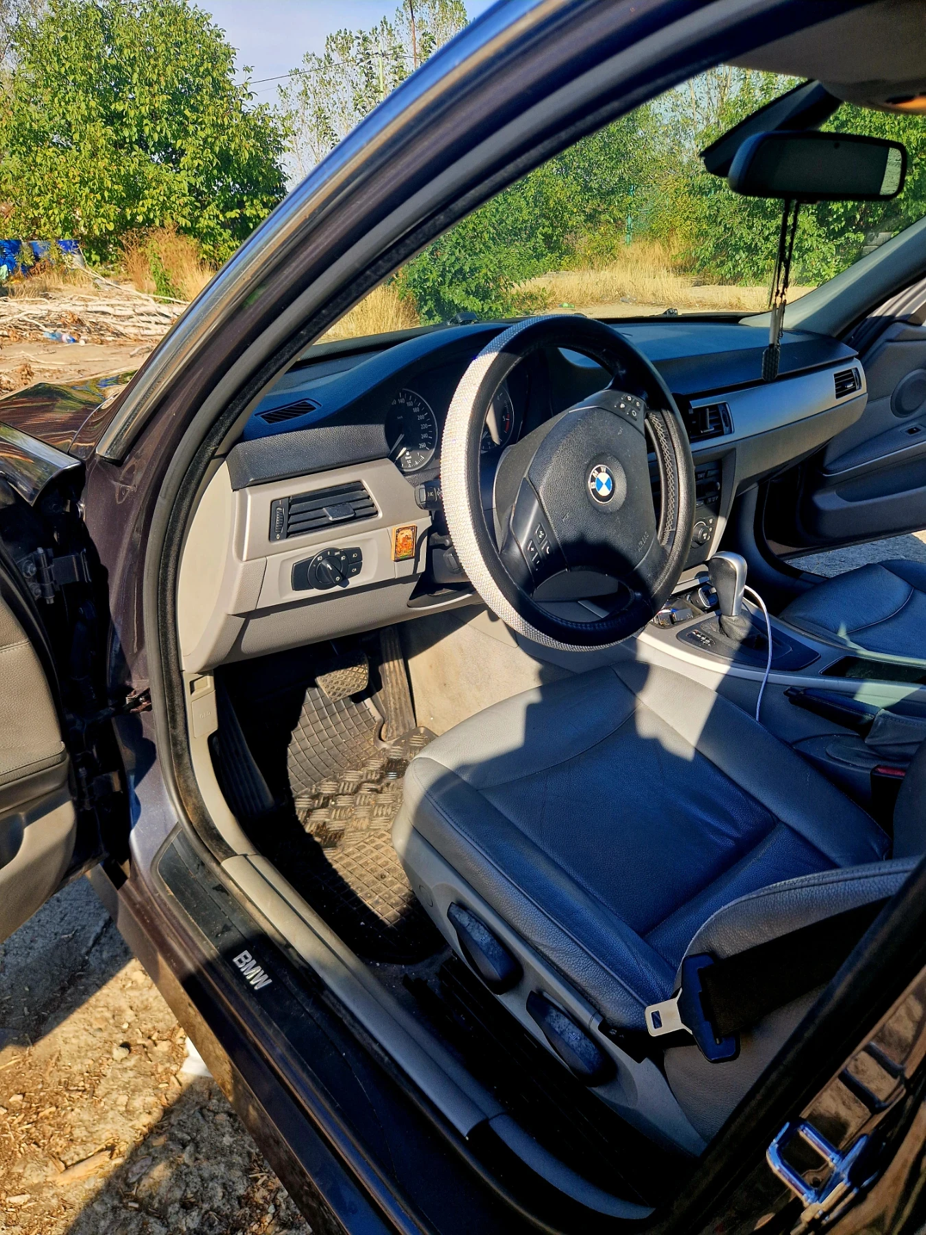 BMW 320  - изображение 8