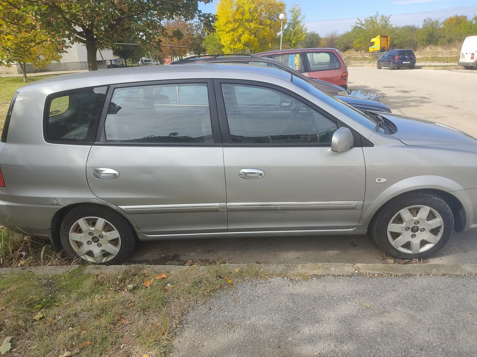 Kia Carens CRDI - изображение 2