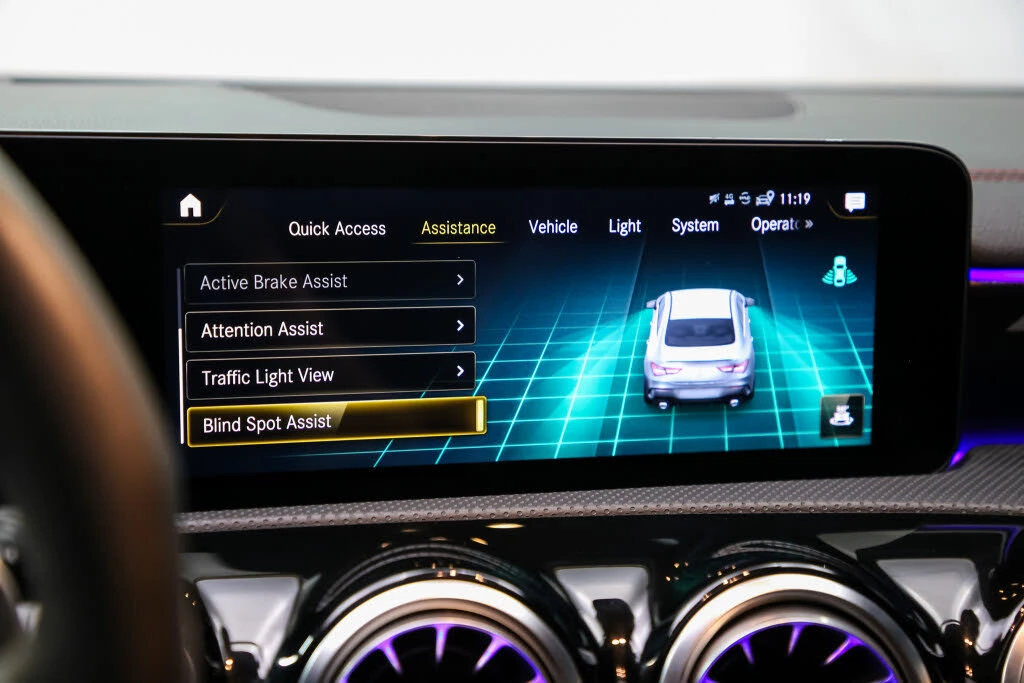 Mercedes-Benz CLA 350 AMG DISTRONIC* BURMESTER* DIGITAL* ALCANTARA* HUD* AMB | Mobile.bg � ����������� 13