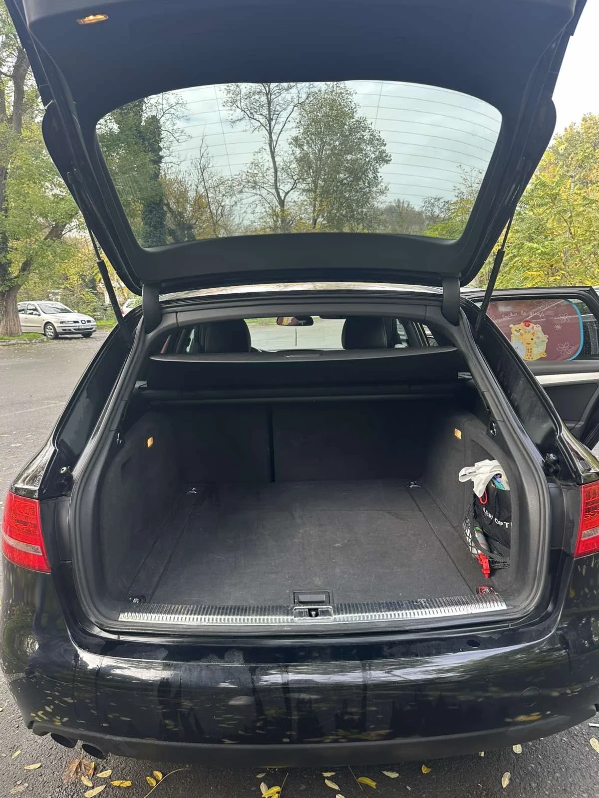 Audi A4 2.0TDI S-line, снимка 11 - Автомобили и джипове - 53575351