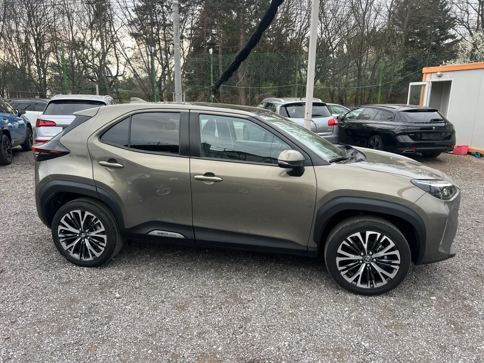 Toyota Yaris Cross 1.5 HYBRID ��������/����/��� ������/������/���� | Mobile.bg � ����������� 4