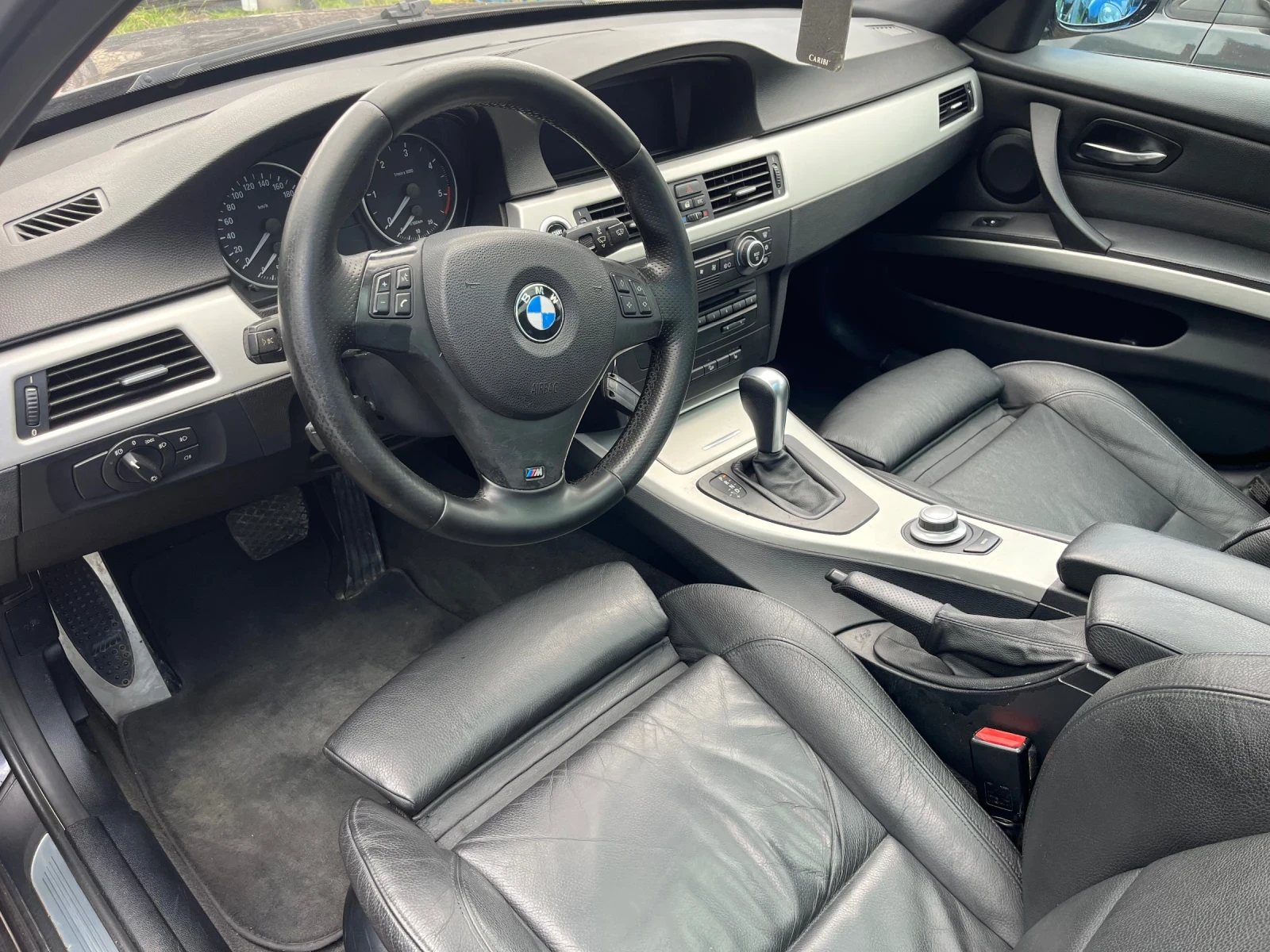 BMW 330 M PACKET - Panorama - SWISS, снимка 12 - Автомобили и джипове - 54399849