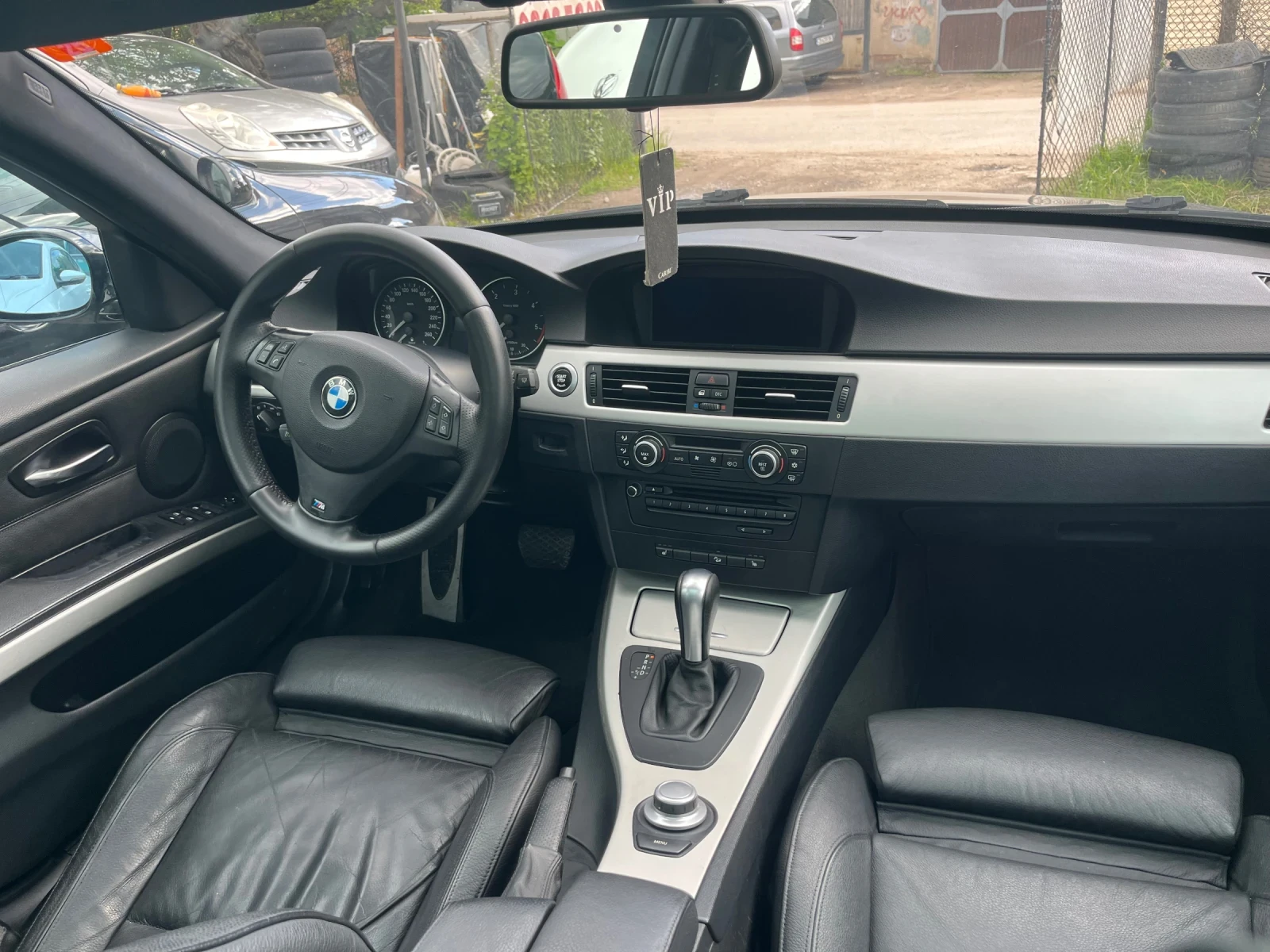 BMW 330 M PACKET - Panorama - SWISS, снимка 10 - Автомобили и джипове - 54399849