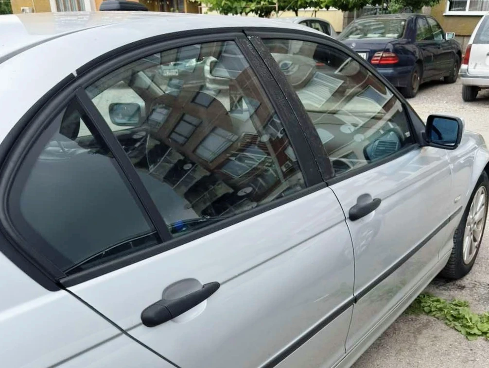 BMW 320, снимка 6 - Автомобили и джипове - 54876983